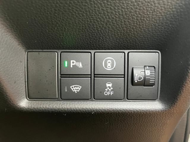 フィットクロスター衝突被害軽減ブレーキシステム ドラレコ Bカメラ クルーズコントロール 電動パーキングブレーキ SOSスイッチ U−CAR営業部 コーナーセンサー ETC キーフリー(神奈川県)の中古車