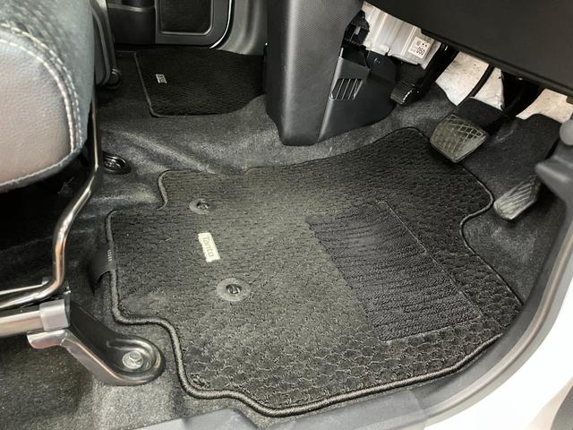 タントカスタムRS 4WD 助手席電動回転シート 後席モニター福祉車両 助手席電動回転シート 4WD 後席モニター サポカーSワイド適合 ドラレコ パノラマモニター対応 ミラクルオープンドア 両側オートスライドドア 全車速追従機能付ACC シートヒーター(神奈川県)の中古車