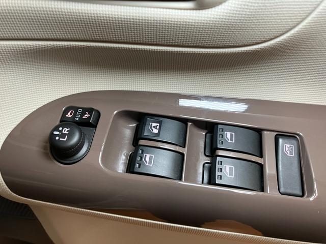 ムーヴキャンバスＧメイクアップリミテッド　ＳＡIIIサポカーＳワイド適合　ＣＤチューナー　オートエアコン　パノラマモニター対応　ステアリングスイッチ　Ｐスタート　アイドリングストップ　オートハイビーム　置きラクボックス　キーフリー（神奈川県）の中古車