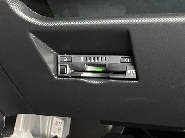 ロッキープレミアムＧ　ＨＥＶサポカーＳワイド適合　ハイブリッド車　パノラマモニター対応　電動パーキングブレーキ　ＥＴＣ　ＵＳＢ接続端子　ステアリングスイッチ　全車速追従機能付ＡＣＣ　シートヒーター　Ｓ−ペダル　コーナーセンサー（神奈川県）の中古車