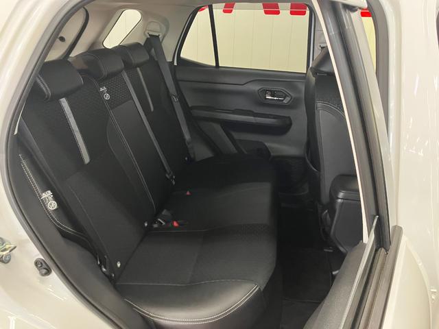 ロッキープレミアムＧ　ＨＥＶサポカーＳワイド適合　ハイブリッド車　パノラマモニター対応　電動パーキングブレーキ　ＥＴＣ　ＵＳＢ接続端子　ステアリングスイッチ　全車速追従機能付ＡＣＣ　シートヒーター　Ｓ−ペダル　コーナーセンサー（神奈川県）の中古車