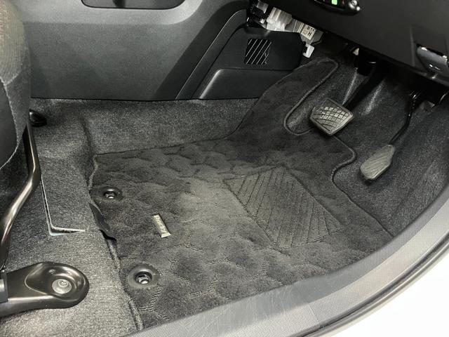 ロッキープレミアムＧ　ＨＥＶサポカーＳワイド適合　ハイブリッド車　パノラマモニター対応　電動パーキングブレーキ　ＥＴＣ　ＵＳＢ接続端子　ステアリングスイッチ　全車速追従機能付ＡＣＣ　シートヒーター　Ｓ−ペダル　コーナーセンサー（神奈川県）の中古車