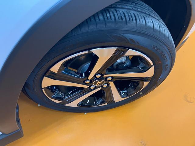 ロッキープレミアムＧ　ＨＥＶサポカーＳワイド適合　ハイブリッド車　パノラマモニター対応　電動パーキングブレーキ　ＥＴＣ　ＵＳＢ接続端子　ステアリングスイッチ　全車速追従機能付ＡＣＣ　シートヒーター　Ｓ−ペダル　コーナーセンサー（神奈川県）の中古車