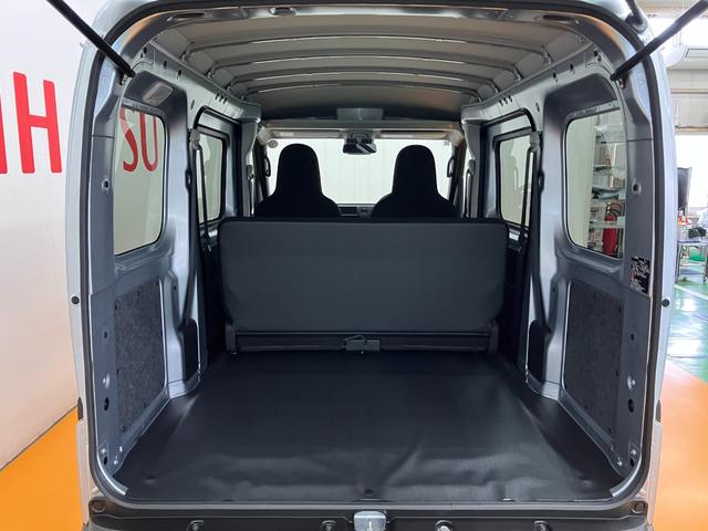 ハイゼットカーゴＤＸサポカーＳワイド適合　ラジオ　エアコン　アクセサリーソケット　コーナーセンサー　アイドリングストップ　光軸調整ダイヤル　横滑り防止機能　誤発進抑制機能　パワーウインドウ　キーレス（神奈川県）の中古車