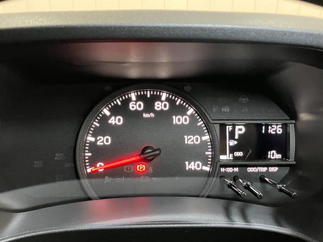 ハイゼットカーゴＤＸサポカーＳワイド適合　ラジオ　エアコン　アクセサリーソケット　コーナーセンサー　アイドリングストップ　光軸調整ダイヤル　横滑り防止機能　誤発進抑制機能　パワーウインドウ　キーレス（神奈川県）の中古車