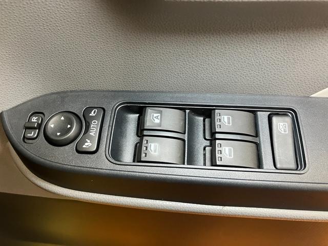 タントＸ　ディスプレイオーディオ　Ｂカメラ　パノラマモニター対応サポカーＳワイド適合　ミラクルオープンドア　ディスプレイオーディオ　Ｂカメラ　パノラマモニター対応　片側オートスライドドア　Ｐスタート　コーナーセンサー　ミラクルウォークスルー　ステアリングスイッチ（神奈川県）の中古車