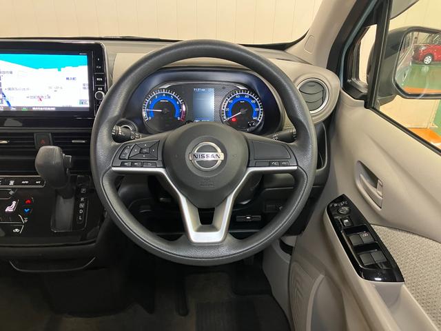 デイズＸ　カーナビ　ドラレコ　ＥＴＣ　アラウンドビューモニター衝突被害軽減ブレーキシステム　アラウンドビューモニター　ステアリングスイッチ　Ｐスタート　ＵＳＢ接続端子　ＥＴＣ　アイドリングストップ　キーフリー（神奈川県）の中古車