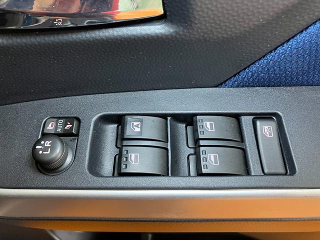 トールカスタムＧ　ＳＡII　ナビ　ドラレコ　Ｂカメラ　Ｐスタートドラレコ　ナビ　Ｂカメラ　ステアリングスイッチ　ＵＳＢ接続端子　Ｐスタート　両側オートスライドドア　電動格納ミラー　パワーウィンドウ　誤発進抑制装置　横滑り防止機能　アイドリングストップ　キーフリー（神奈川県）の中古車