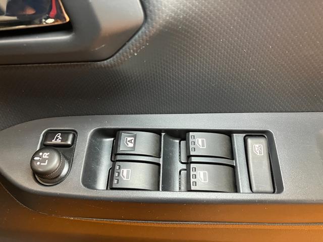 ミライースＸ　リミテッドＳＡIII　カーナビ　ＵＳＢ接続端子サポカーＳワイド適合　ドラレコ　Ｂカメラ　エアコン　コーナーセンサー　ＵＳＢ接続端子　オートハイビーム　アイドリングストップ　横滑り防止機能　誤発進抑制機能　電動格納ミラー　パワーウインドウ　キーレス（神奈川県）の中古車