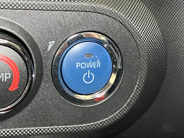 ロッキープレミアムＧ　ＨＥＶ　カーナビ　ドラレコ　ＵＳＢ　ＥＴＣサポカーＳワイド適合　ハイブリッド車　ドラレコ　パノラマモニター対応　電動パーキングブレーキ　ＵＳＢ接続端子　ステアリングスイッチ　全車速追従機能付ＡＣＣ　シートヒーター　Ｓ−ペダル　コーナーセンサー（神奈川県）の中古車