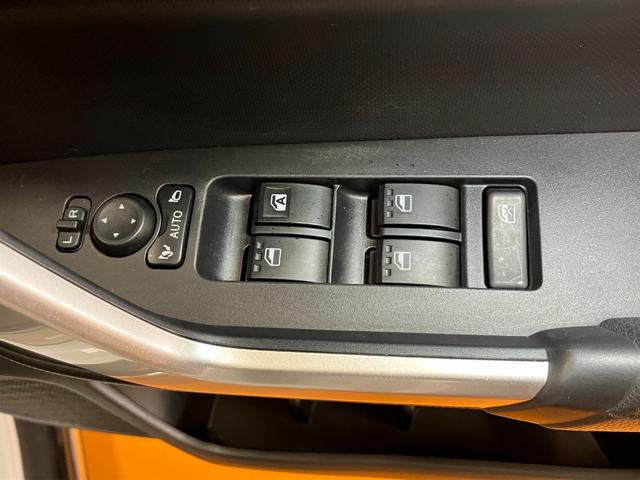 ロッキープレミアムＧ　ＨＥＶ　カーナビ　ドラレコ　ＵＳＢ　ＥＴＣサポカーＳワイド適合　ハイブリッド車　ドラレコ　パノラマモニター対応　電動パーキングブレーキ　ＵＳＢ接続端子　ステアリングスイッチ　全車速追従機能付ＡＣＣ　シートヒーター　Ｓ−ペダル　コーナーセンサー（神奈川県）の中古車