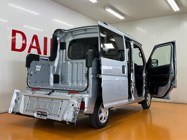 ハイゼットカーゴデッキバンＧ　キーフリー　パワーウィンドウ　コーナーセンサーサポカーＳワイド適合　アクセサリーソケット　Ｐスタート　誤発進抑制装置　横滑り防止機能　コーナーセンサー　アイドリングストップ　光軸調整ダイヤル　電動格納ミラー　パワーウィンドウ　キーフリー（神奈川県）の中古車