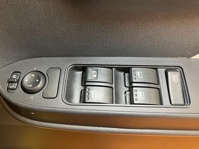 タントスローパーＬ　ディスプレイオーディオ　ドラレコ　Ｂカメラディスプレイオーディオ　ドラレコ　Ｂカメラ　ＵＳＢ接続端子　マルチインフォメーションディスプレイ　横滑り防止機能　アイドリングストップ　光軸調整ダイヤル　パワーウィンドウ（神奈川県）の中古車