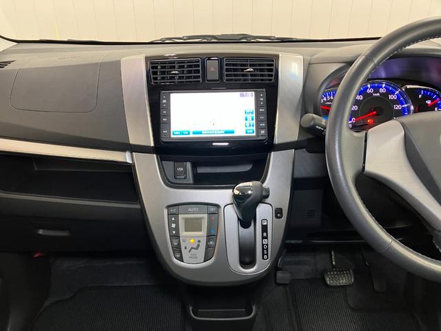 ムーヴカスタム　Ｘリミテッド　カーナビ　ＵＳＢ接続端子　Ｐスタートカーナビ　ＵＳＢ接続端子　オートエアコン　Ｐスタート　エコアイドル　電動格納ミラー　パワーウインドウ　アルミホイール　キーフリー（神奈川県）の中古車