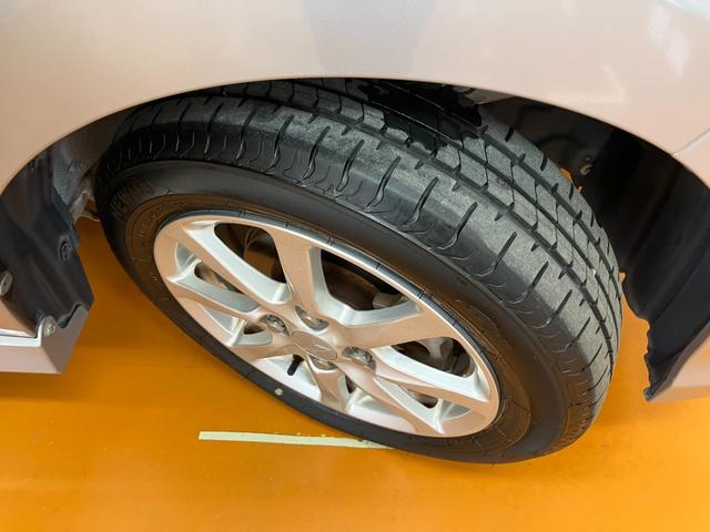 ムーヴカスタム　Ｘリミテッド　カーナビ　ＵＳＢ接続端子　Ｐスタートカーナビ　ＵＳＢ接続端子　オートエアコン　Ｐスタート　エコアイドル　電動格納ミラー　パワーウインドウ　アルミホイール　キーフリー（神奈川県）の中古車