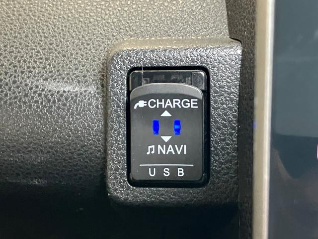 タントカスタムＸ　カーナビ　ＵＳＢ接続端子　ドラレコ　ＥＴＣサポカーＳワイド適合　ドラレコ　ミラクルオープンドア　パノラマモニター対応　両側オートスライドドア　Ｐスタート　コーナーセンサー　シートヒーター　ステアリングスイッチ　ＵＳＢ接続端子　キーフリー（神奈川県）の中古車