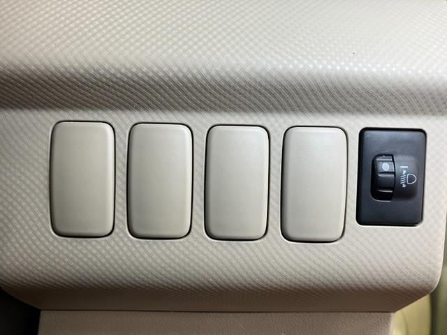 タントエグゼＧオーディオ　オートエアコン　オーバーヘッドコンソール　光軸調整ダイヤル　電動格納ミラー　パワーウインドウ　イルミネーションスイッチ　キーフリー（神奈川県）の中古車