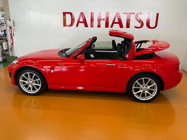 ロードスターＲＳ　ＲＨＴオープンカー　二人乗　６段マニュアルシフト　ステアリングスイッチ　シートヒーター　ＥＴＣ　パワーウインドウ　スポーツシート　アルミホイール　キーフリー（神奈川県）の中古車