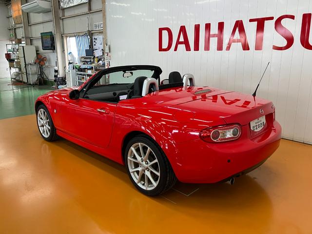 ロードスターＲＳ　ＲＨＴオープンカー　二人乗　６段マニュアルシフト　ステアリングスイッチ　シートヒーター　ＥＴＣ　パワーウインドウ　スポーツシート　アルミホイール　キーフリー（神奈川県）の中古車