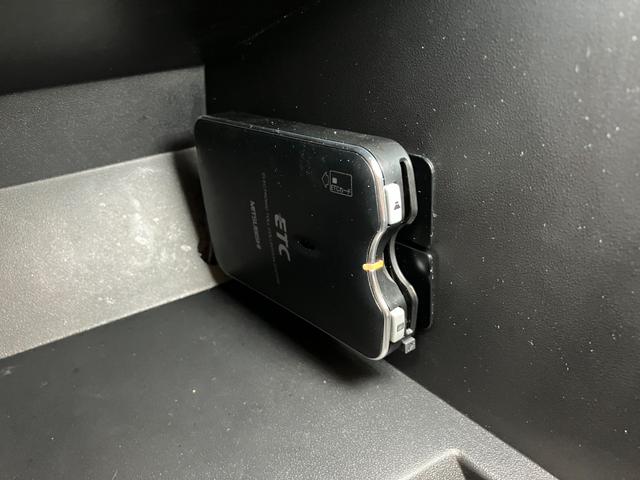 ロードスターＲＳ　ＲＨＴオープンカー　二人乗　６段マニュアルシフト　ステアリングスイッチ　シートヒーター　ＥＴＣ　パワーウインドウ　スポーツシート　アルミホイール　キーフリー（神奈川県）の中古車