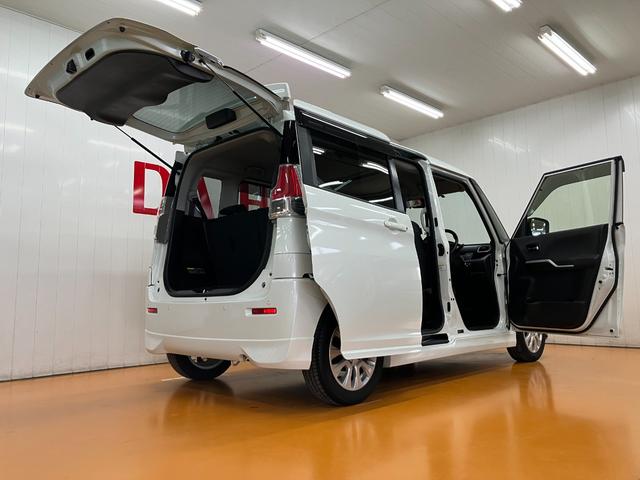 ソリオハイブリッドＭＺ　ナビ　Ｂカメラ　ＥＴＣ　Ｐスタートナビ　Ｂカメラ　パノラマモニター対応　ステアリングスイッチ　クルーズコントロール　パドルシフト　シートヒーター　ＥＴＣ　両側オートスライドドア　Ｐスタート　横滑り防止機能　誤発進抑制装置　キーフリー（神奈川県）の中古車