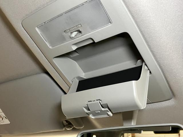 ソリオハイブリッドＭＺ　ナビ　Ｂカメラ　ＥＴＣ　Ｐスタートナビ　Ｂカメラ　パノラマモニター対応　ステアリングスイッチ　クルーズコントロール　パドルシフト　シートヒーター　ＥＴＣ　両側オートスライドドア　Ｐスタート　横滑り防止機能　誤発進抑制装置　キーフリー（神奈川県）の中古車