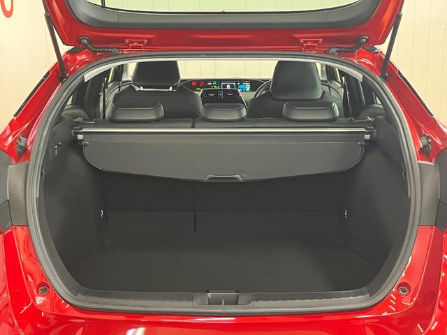 プリウスＡツーリングセレクション　オートクルーズ　パーキングサポートブラインドスポットモニター　Ｂカメラ　パノラマモニター対応　オートクルーズ　Ｐスタート　オートハイビーム　パーキングサポート　ヘッドアップディスプレイ　パワーシート　電動格納ミラー　パワーウィンドウ（神奈川県）の中古車