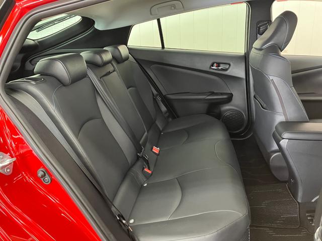 プリウスＡツーリングセレクション　オートクルーズ　パーキングサポートブラインドスポットモニター　Ｂカメラ　パノラマモニター対応　オートクルーズ　Ｐスタート　オートハイビーム　パーキングサポート　ヘッドアップディスプレイ　パワーシート　電動格納ミラー　パワーウィンドウ（神奈川県）の中古車