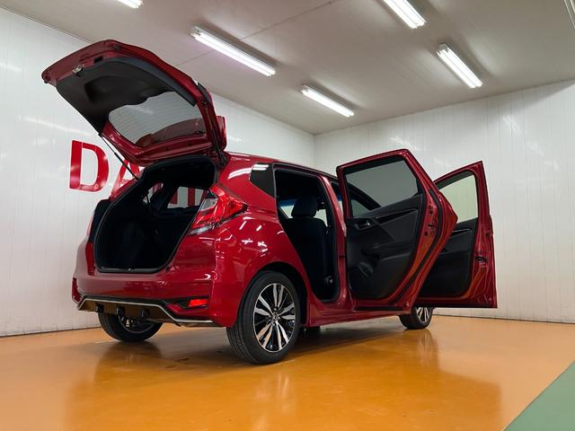 フィットハイブリッドＳ　ホンダセンシング　ナビ　ドラレコ　Ｂカメラ　ＥＴＣ衝突被害軽減ブレーキ　ナビ　ドラレコ　Ｂカメラ　ＥＴＣ　Ｐスタート　ＵＳＢ接続端子　ステアリングスイッチ　クルーズコントロール　パドルシフト　電動格納ミラー　パワーウィンドウ　キーフリー（神奈川県）の中古車