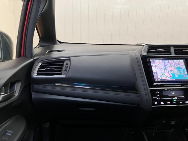 フィットハイブリッドＳ　ホンダセンシング　ナビ　ドラレコ　Ｂカメラ　ＥＴＣ衝突被害軽減ブレーキ　ナビ　ドラレコ　Ｂカメラ　ＥＴＣ　Ｐスタート　ＵＳＢ接続端子　ステアリングスイッチ　クルーズコントロール　パドルシフト　電動格納ミラー　パワーウィンドウ　キーフリー（神奈川県）の中古車