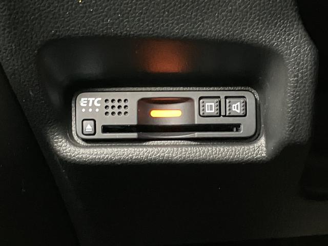 フィットハイブリッドＳ　ホンダセンシング　ナビ　ドラレコ　Ｂカメラ　ＥＴＣ衝突被害軽減ブレーキ　ナビ　ドラレコ　Ｂカメラ　ＥＴＣ　Ｐスタート　ＵＳＢ接続端子　ステアリングスイッチ　クルーズコントロール　パドルシフト　電動格納ミラー　パワーウィンドウ　キーフリー（神奈川県）の中古車