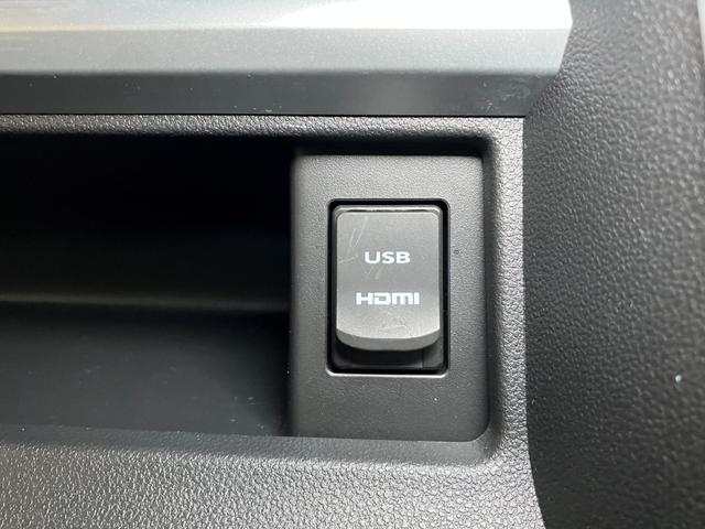 タントカスタムＲＳ　トップエディションＳＡIIスマアシ　ミラクルオープンドア　Ｂカメラ　両側オートスライドドア　ステアリングスイッチ　ＵＳＢ接続端子　Ｐスタート　横滑り防止機能　誤発進抑制機能　ＥＴＣ　電動格納ミラー　キーフリー（神奈川県）の中古車