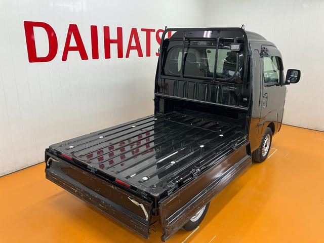 ハイゼットトラックジャンボエクストラ　４ＷＤ　カーナビ　ＥＴＣサポカーＳワイド適合　三方開　ＣＶＴ　エアコン　Ｐスタート　アクセサリーソケット　アイドリングストップ　コーナーセンサー　荷台作業灯　電動格納ミラー　キーフリー（神奈川県）の中古車