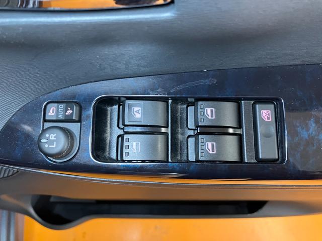 タントカスタムRS トップエディションSAIIIサポカーSワイド適合 ステアリングスイッチ 両側オートスライドドア Pスタート 運転席シートヒーター アイドリングストップ 横滑り防止機能 誤発進抑制機能 オートハイビーム キーフリー(神奈川県)の中古車