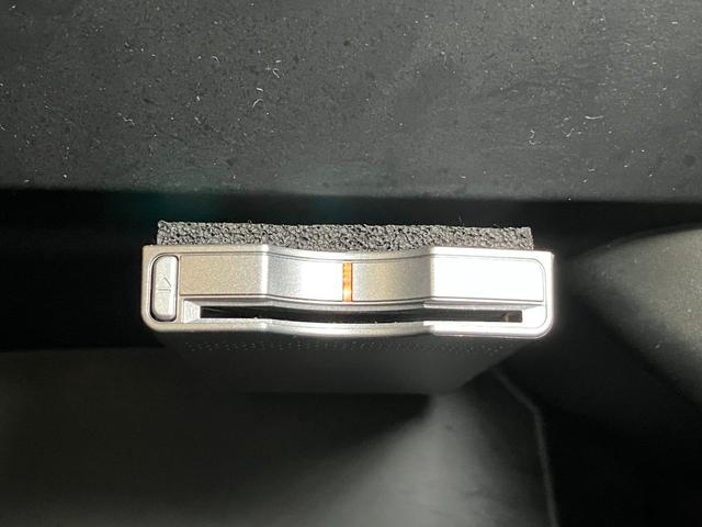 Ｎ−ＢＯＸカスタムＧ・ターボＬパッケージ　ナビ　Ｂカメラ　ドラレコ　キーフリー衝突軽減ブレーキシステム　ドラレコ　ナビ　Ｂカメラ　ステアリングスイッチ　クルーズコントロール　Ｐスタート　ＥＴＣ　パドルシフト　両側オートスライドドア　電動格納ミラー　パワーウィンドウ　キーフリー（神奈川県）の中古車