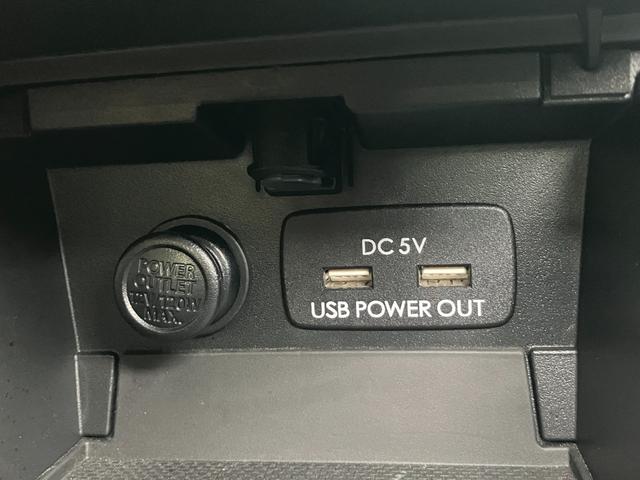 レガシィＢ４リミテッド　４ＷＤ　カーナビ　パワーシート４ＷＤ　衝突被害軽減ブレーキシステム　Ｂカメラ　全席シートヒーター　ステアリングスイッチクルーズコントロール　パドルシフト　電動パーキングブレーキ　ＵＳＢ接続端子　ブラインドスポットモニター（神奈川県）の中古車