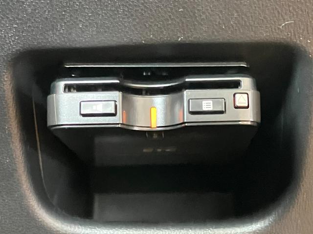 ムーヴカスタム Xリミテッド SAIIIサポカーSワイド適合ドラレコ パノラマモニター対応 ステアリングスイッチ オートエアコン Pスタート 運転席シートヒーター アイドリングストップ 誤発進抑制機能 オートハイビーム キーフリー(神奈川県)の中古車
