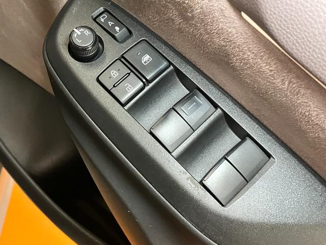 ヤリスZ衝突被害軽減ブレーキシステム レーダークルーズ 5段マニュアルシフト SOSスイッチ ブラインドスポットモニター ディスプレイオーディオ USB接続端子 シートヒーター キーフリー(神奈川県)の中古車