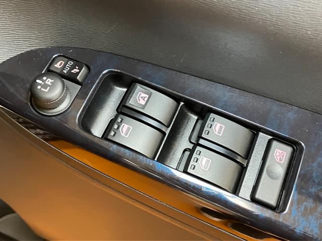タントカスタムX トップエディションSAIIスマアシ ドラレコ ミラクルオープンドア 片側オートスライドドア ステアリングスイッチ Pスタート アイドリングストップ 誤発進抑制機能 電動格納ミラー キーフリー(神奈川県)の中古車