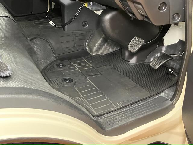 ハイエースバンロングＤＸＢカメラ　社外スチールホイール　デジタルインナーカメラ　ディスプレイオーディオ　エアコン　横滑り防止装置　ＥＴＣ　パワーウインドウ　キーレス（神奈川県）の中古車