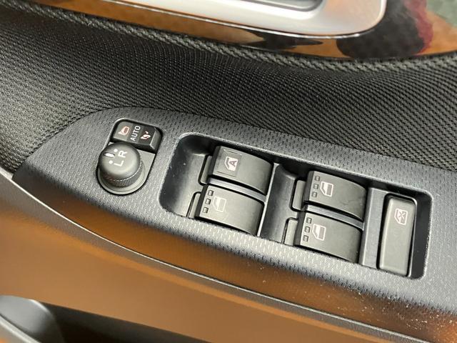 ムーヴカスタム Xリミテッド SAIIIサポカーSワイド適合 Bカメラ ステアリングスイッチ オートエアコン ETC Pスタート 運転席シートヒーター アイドリングストップ 横滑り防止機能 誤発進抑制機能 オートハイビーム キーフリー(神奈川県)の中古車