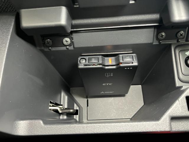 コペンセロ　アクティブトップ　Ｐスタート　ＥＴＣ　キーフリーＣＤ・ＵＳＢチューナー　ステアリングスイッチ　Ｐスタート　パワーウィンドウ　アクティブトップ　シートヒーター　ＥＴＣ　アイドリングストップ　横滑り防止機能　キーフリー（神奈川県）の中古車