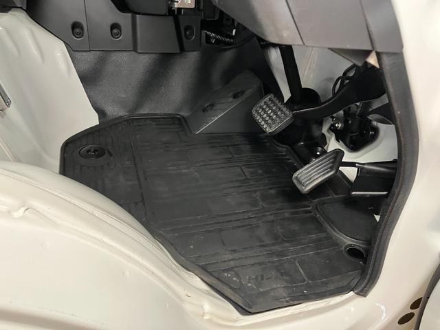 ハイゼットトラックスタンダードＳＡIIIｔサポカーＳワイド適合　ドラレコ　三方開　ゴムマット　ラジオ　エアコン　光軸調整ダイヤル　横滑り防止機能　誤発進抑制機能（神奈川県）の中古車