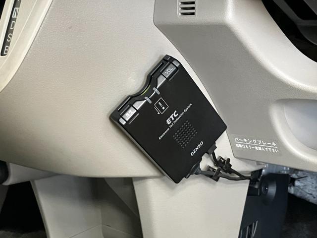 ムーヴＸ　ＳＡIIスマアシ　ドラレコ　ＣＤチューナー　オートエアコン　Ｐスタート　エコアイドル　横滑り防止機能　誤発進抑制機能　光軸調整ダイヤル　電動格納ミラー　パワーウインドウ　キーフリー（神奈川県）の中古車