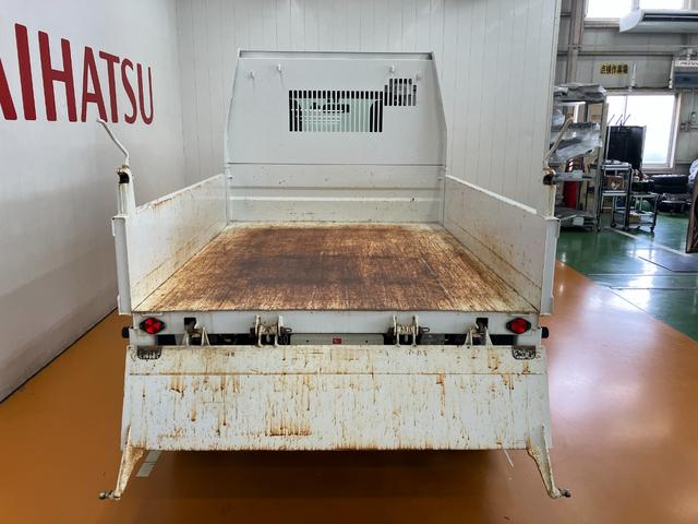 ハイゼットトラック多目的ダンプ　５ＭＴ　ドラレコ　４ＷＤ　センターデフロックドラレコ　荷台作業灯　ラジオチューナー　エアコン　アクセサリーソケット　４ＷＤ切り替えスイッチ　センターデフロック　光軸調整ダイヤル　５ＭＴ　ＥＴＣ　アルミホイール（神奈川県）の中古車