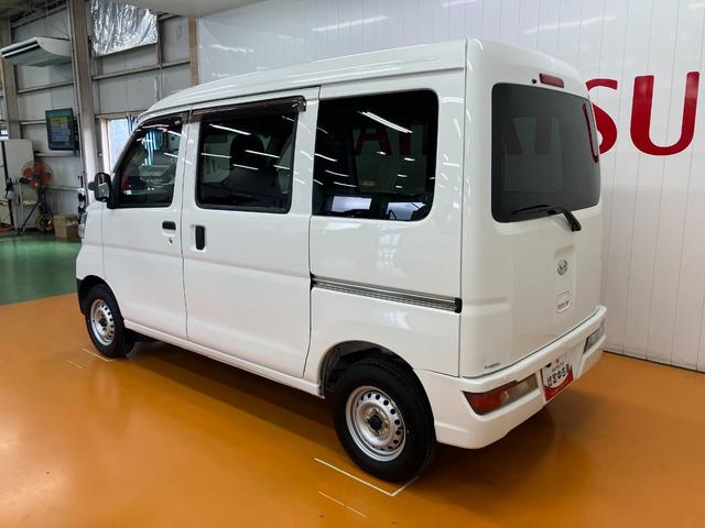 ハイゼットカーゴデラックスＳＡIII　ドラレコ　Ｂカメラ　ナビ　ＥＴＣサポカーＳワイド適合　ドラレコ　Ｂカメラ　オーバーヘッドシェルフ　ナビ　誤発進抑制装置　横滑り防止機能　オートハイビーム　光軸調整ダイヤル　アイドリングストップ　パワーウィンドウ　ＥＴＣ　キーレス（神奈川県）の中古車