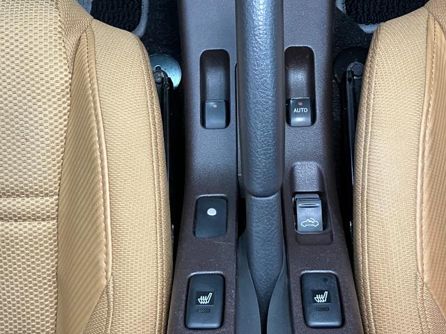コペンセロオープンカー　二人乗　アクティブトップ　ドラレコ　シートヒーター　ステアリングスイッチ　Ｐスタート　アイドリングストップ　スポーツシート　ＥＴＣ　オートライト　キーフリー（神奈川県）の中古車