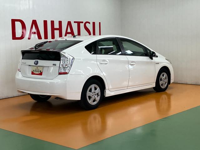 プリウスＳハイブリッド車　ドラレコ　Ｂカメラ　ステアリングスイッチ　カーナビ　オートエアコン　Ｐスタート　電動格納ミラー　光軸調整ダイヤル　ＥＴＣ　キーフリー（神奈川県）の中古車