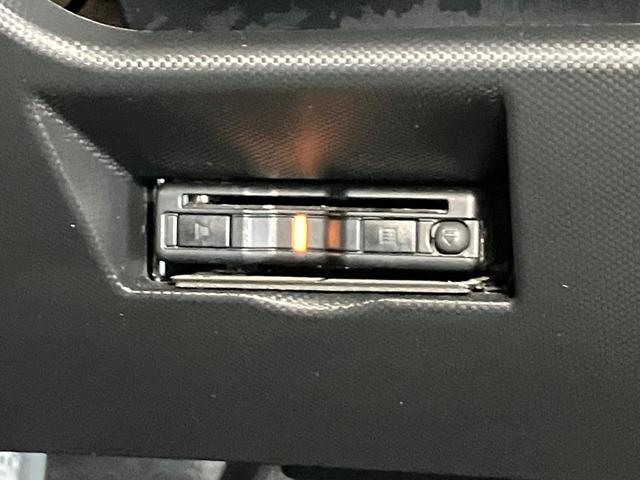 ロッキープレミアムG ドラレコ ACC ETC PスタートサポカーSワイド適合 ドラレコ CDチューナー 全車速追従機能付ACC Pスタート シートヒーター 電動パーキングブレーキ 誤発進抑制装置 横滑り防止機能 コーナーセンサー ETC キーフリー(神奈川県)の中古車