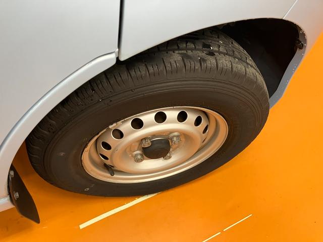 ハイゼットカーゴデラックスリミテッド4WD 両側スライドドア CDチューナー エアコン ETC パワーウインドウ 光軸調整ダイヤル デフォッガー パワーステアリング(神奈川県)の中古車